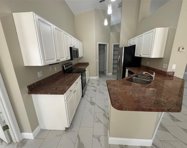 2347 Blake Way - Photo Thumbnail 11