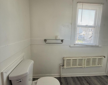 214 216 14th Avenue - Photo Thumbnail 17