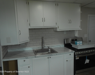 716-718 Landis Street - Photo Thumbnail 4