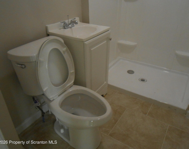 716-718 Landis Street - Photo Thumbnail 7