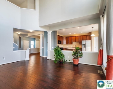 8455 Starling Road - Photo Thumbnail 3