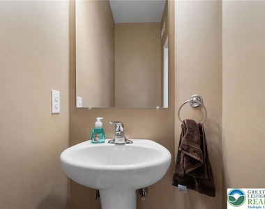 8455 Starling Road - Photo Thumbnail 11