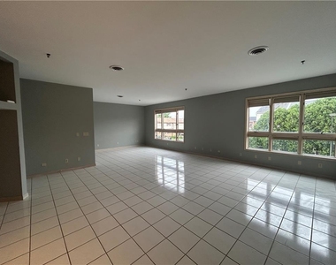 1415 E Pennsylvania Street - Photo Thumbnail 1