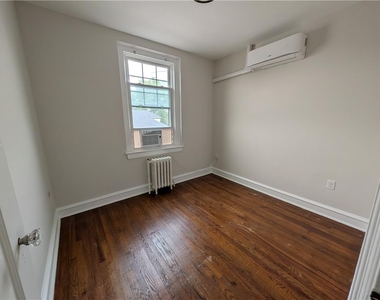 1458 Northampton Street - Photo Thumbnail 5