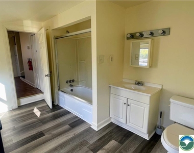 1224 Lehigh Street - Photo Thumbnail 7
