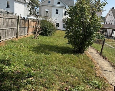 226 N 2nd Street - Photo Thumbnail 3