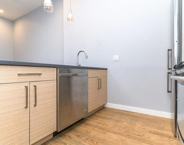 992 Broadway - Photo Thumbnail 5