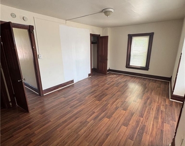 1501 W Turner Street - Photo Thumbnail 35