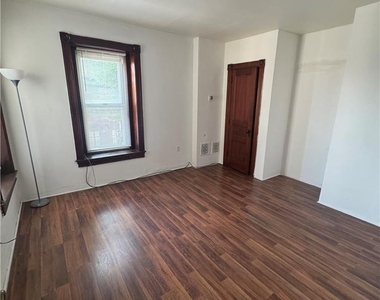 1501 W Turner Street - Photo Thumbnail 16