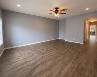 215 Cape Harbour Loop - Photo Thumbnail 2