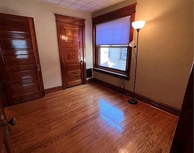 1119 Maple Street - Photo Thumbnail 7