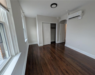 1458 Northampton Street - Photo Thumbnail 12