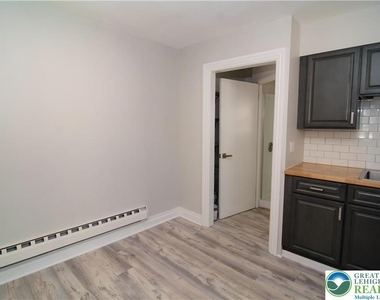 522 Jubilee Street - Photo Thumbnail 7