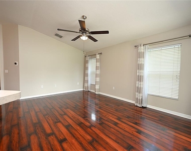 7147 Cedarcrest Boulevard - Photo Thumbnail 7