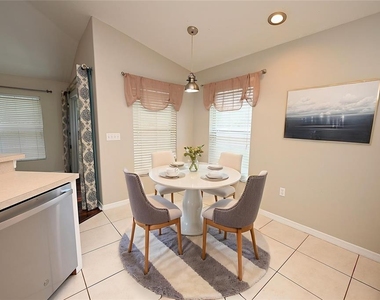 7147 Cedarcrest Boulevard - Photo Thumbnail 5