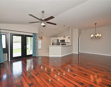 7147 Cedarcrest Boulevard - Photo Thumbnail 12