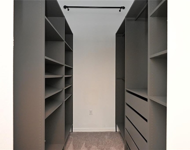 7147 Cedarcrest Boulevard - Photo Thumbnail 20