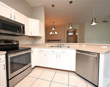7147 Cedarcrest Boulevard - Photo Thumbnail 4