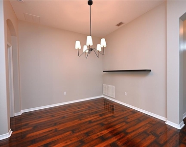 7147 Cedarcrest Boulevard - Photo Thumbnail 14