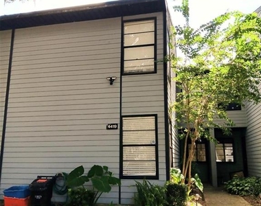 4419 Sw 20th Lane - Photo Thumbnail 2