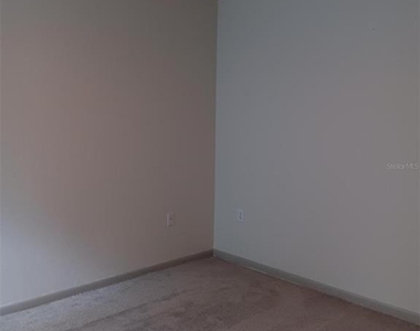 4419 Sw 20th Lane - Photo Thumbnail 13