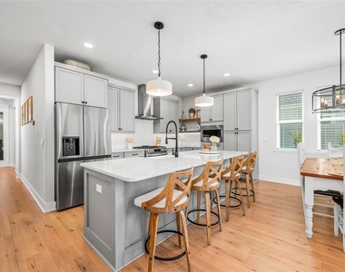 598 Sw 144th Drive - Photo Thumbnail 10