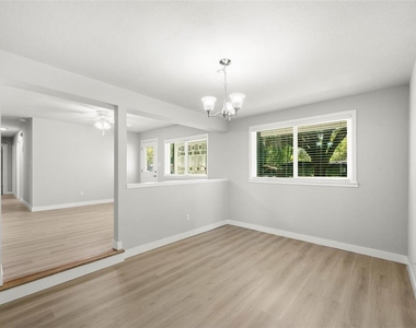 1919 Ne 17th Drive - Photo Thumbnail 15