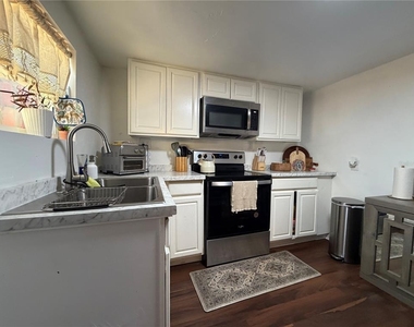 2425 Se 10th Avenue - Photo Thumbnail 7