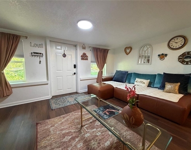 2425 Se 10th Avenue - Photo Thumbnail 10