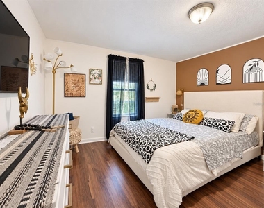 2425 Se 10th Avenue - Photo Thumbnail 10