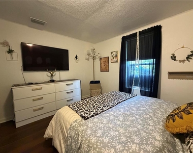 2425 Se 10th Avenue - Photo Thumbnail 13