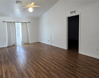 1500 Kayuni Drive - Photo Thumbnail 16