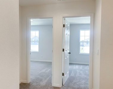 1438 Acorn Meadow Loop - Photo Thumbnail 10