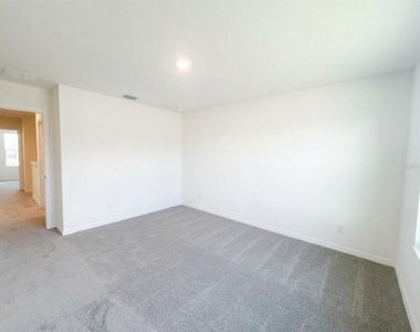 1438 Acorn Meadow Loop - Photo Thumbnail 14