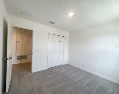 1438 Acorn Meadow Loop - Photo Thumbnail 11