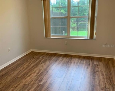 38 Lindsay Drive - Photo Thumbnail 14