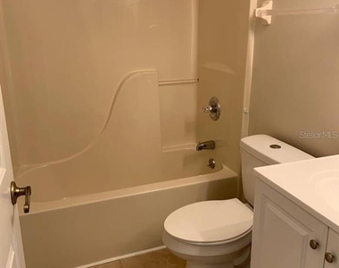 38 Lindsay Drive - Photo Thumbnail 8