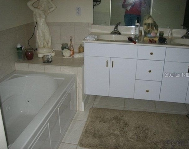 60 Perthshire Lane - Photo Thumbnail 4