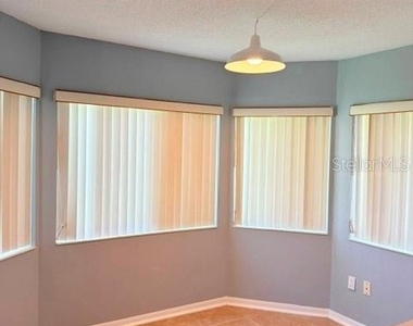 20 Palm Lane - Photo Thumbnail 7