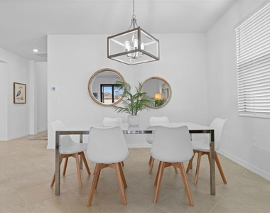1536 Saddlewood Circle - Photo Thumbnail 11
