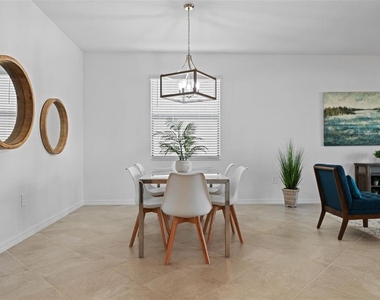 1536 Saddlewood Circle - Photo Thumbnail 10