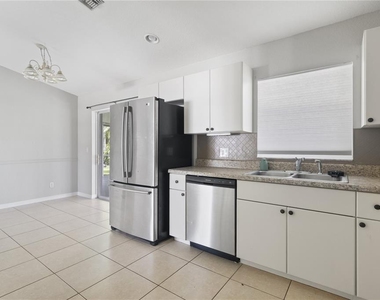2745 Nellie Lane - Photo Thumbnail 13