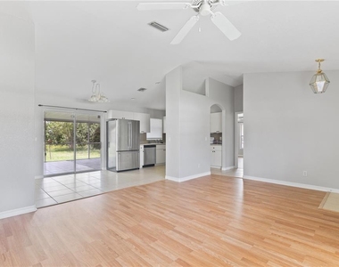 2745 Nellie Lane - Photo Thumbnail 10