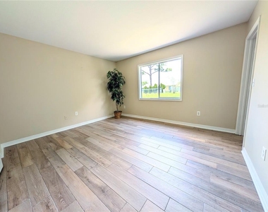 6734 Stardust Avenue - Photo Thumbnail 12