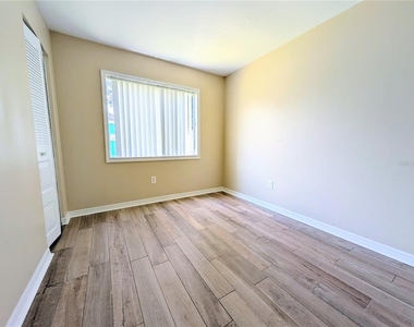 6734 Stardust Avenue - Photo Thumbnail 19
