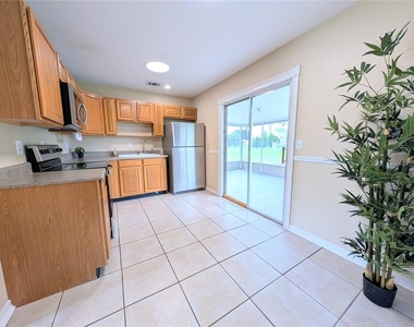 6734 Stardust Avenue - Photo Thumbnail 10