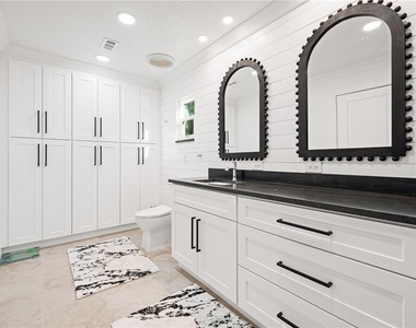 2500 Monterey Street - Photo Thumbnail 13