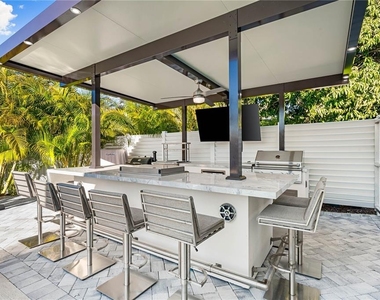 2500 Monterey Street - Photo Thumbnail 26