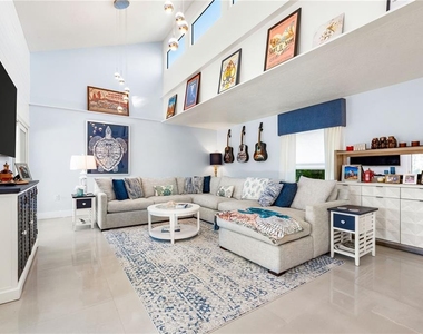 2500 Monterey Street - Photo Thumbnail 3