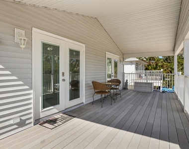 2804 Avenue C - Photo Thumbnail 1